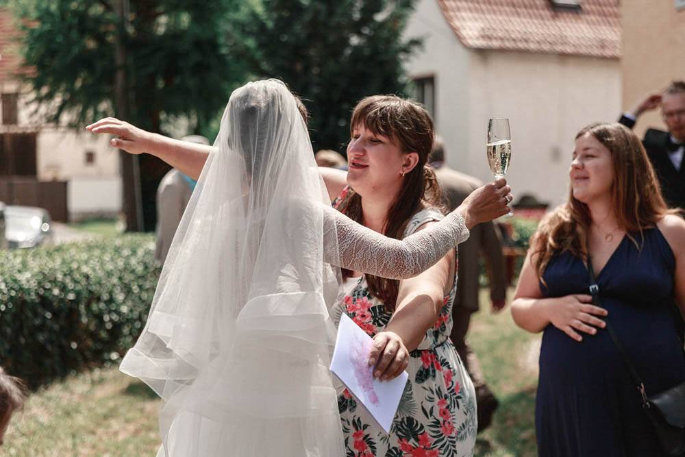 Foto von einer Hochzeitsreportage, Paar Susa und Micha, Hochzeitsshooting, Thüringen, Jena, Café Lenz