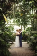 Hochzeitsfotografie Reportage im Normannenhaus mit Brautpaarshooting im Botanischen Garten