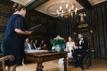 Hochzeit-Fotografie-Jena-Reportage-Wedding-Paarfotografie-www.bilderdiesprechen.de-Fotograf-Balg Foto von einer standesamtlichen Hochzeit, Rathaus Jena, Ganztags-Hochzeitsreportage mit Brautpaarshooting