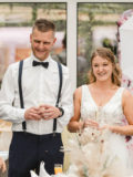 Foto von einer standesamtlichen Hochzeit, Rathaus Jena, Ganztags-Hochzeitsreportage mit Brautpaarshooting