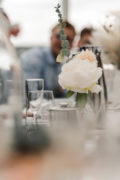 Foto von einer standesamtlichen Hochzeit, Rathaus Jena, Ganztags-Hochzeitsreportage mit Brautpaarshooting