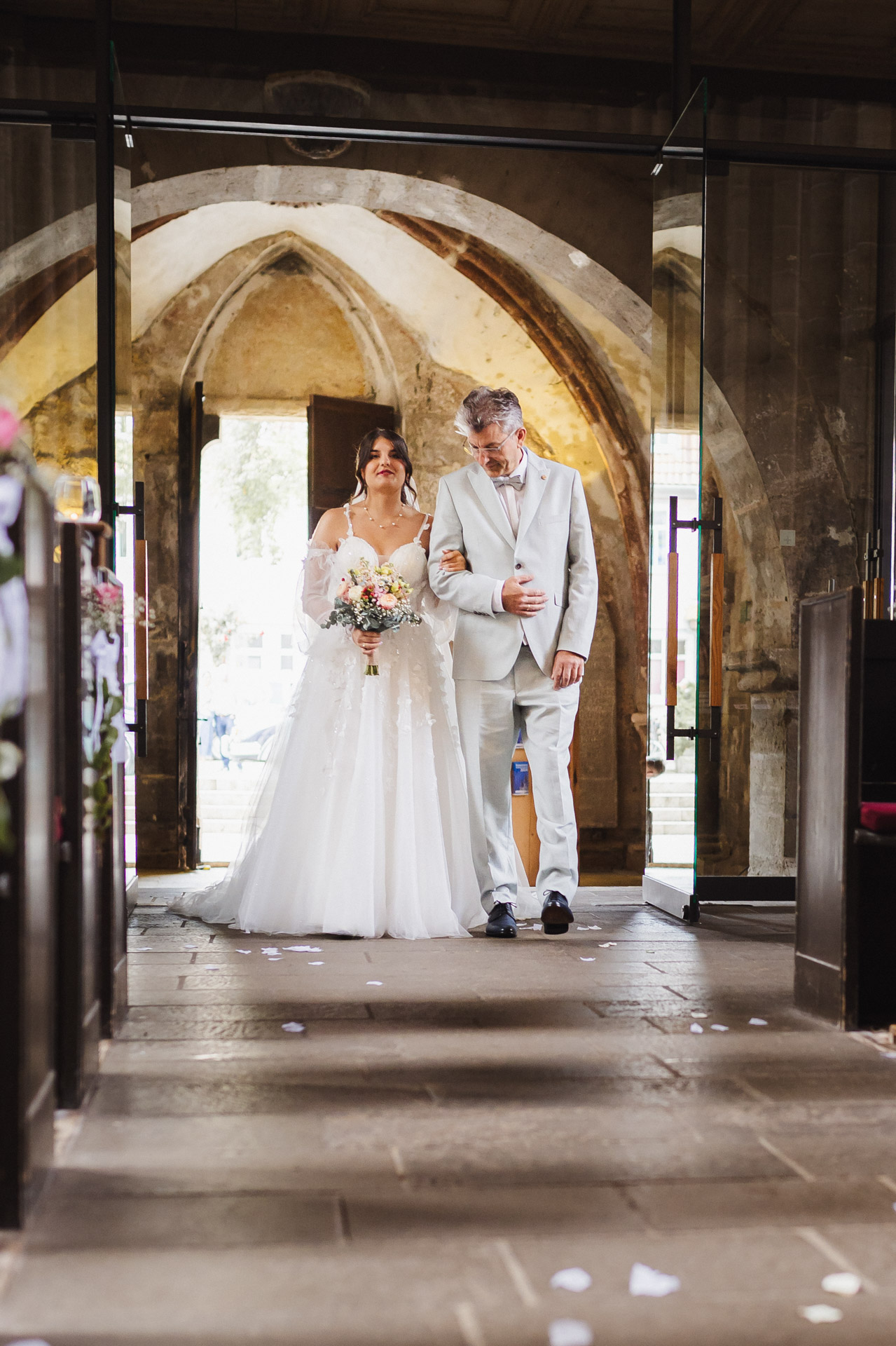 Hochzeit in Thüringen, Hochzeitsfotograf Andreas Balg aus Jena, Foto von einer kirchlichen Hochzeit, Kloster Anrode