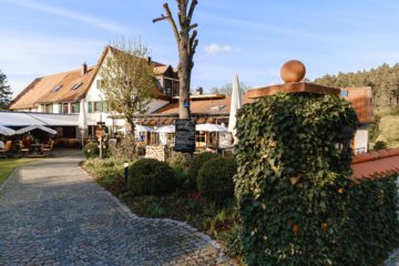 Hochzeitsreportage im Gasthof Blumenthal bei Spalt, Hochzeitsreportage in Bayern Hochzeitsreportage im Gasthof Blumenthal bei Spalt, Hochzeitsfotograf Andreas Balg aus Jena, Hochzeitsreportage in Bayern