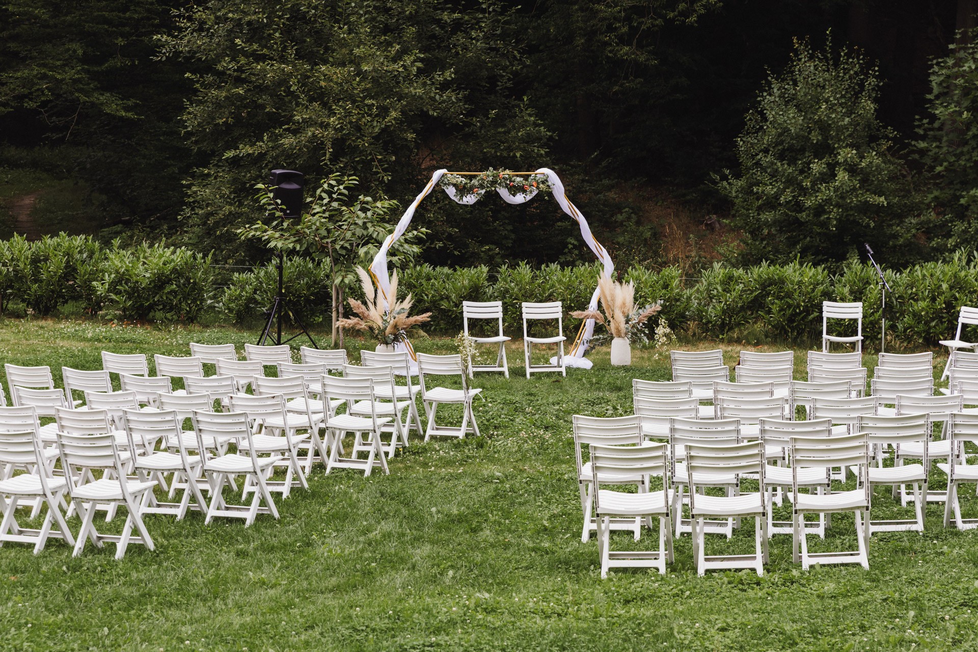 Hochzeitsfoto einer Hochzeitsreportage in der Schössersmühle in Thüringen, fotografiert vom Hochzeitsfotograf Andreas Balg, www.bilderdiesprechen.de