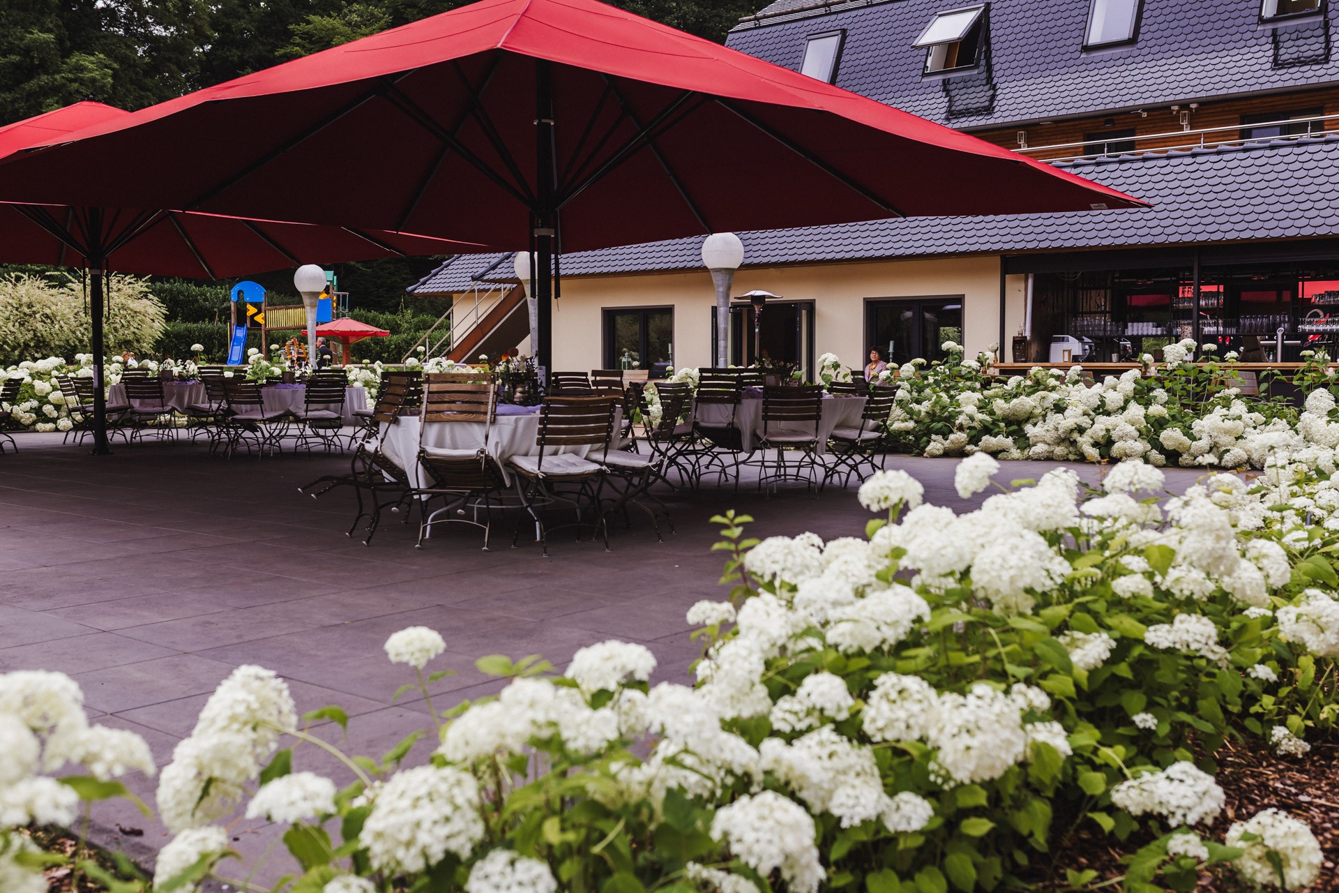 Hochzeitsfoto einer Hochzeitsreportage in der Schössersmühle in Thüringen, fotografiert vom Hochzeitsfotograf Andreas Balg, www.bilderdiesprechen.de