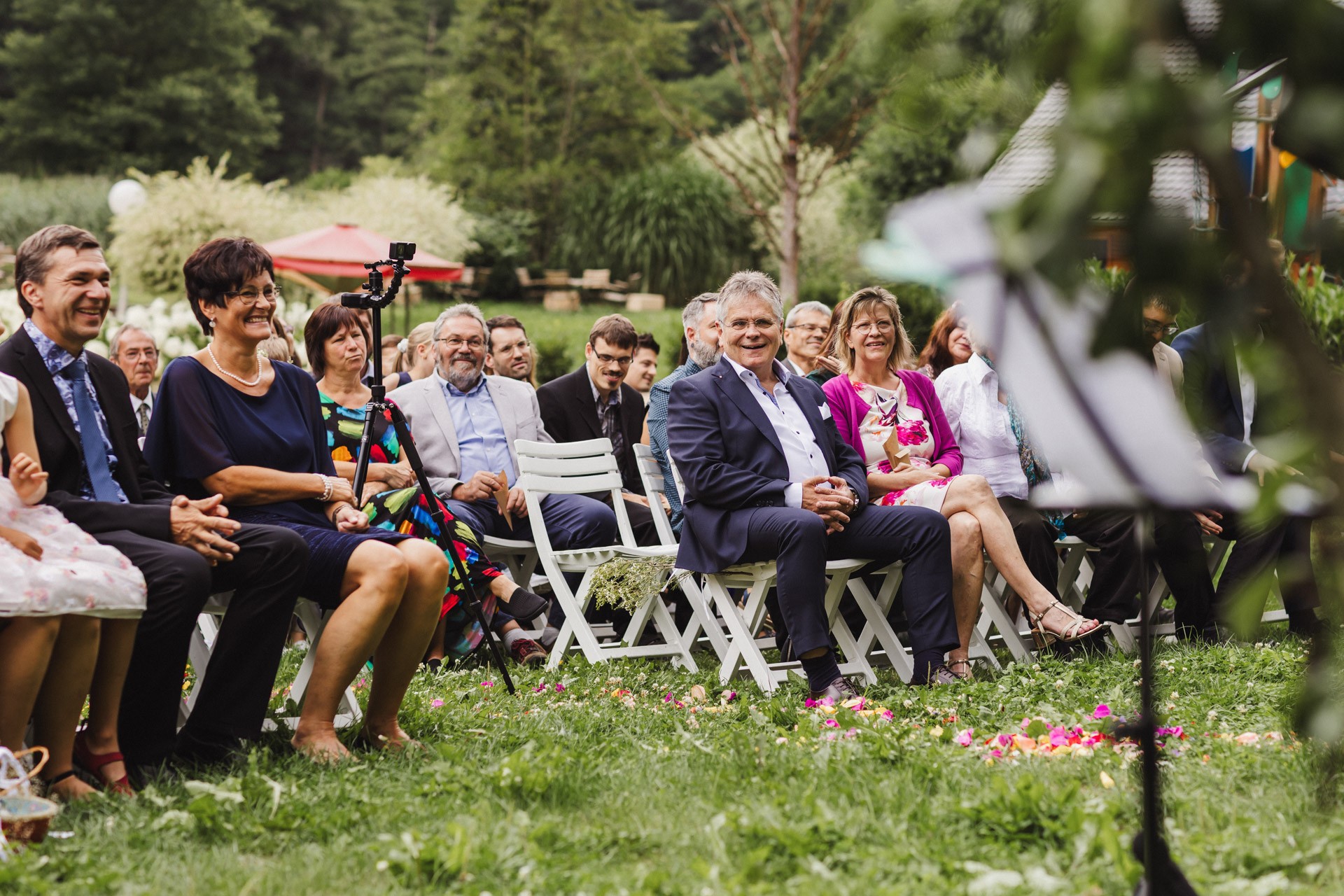 Hochzeitsfoto einer Hochzeitsreportage in der Schössersmühle in Thüringen, fotografiert vom Hochzeitsfotograf Andreas Balg, www.bilderdiesprechen.de