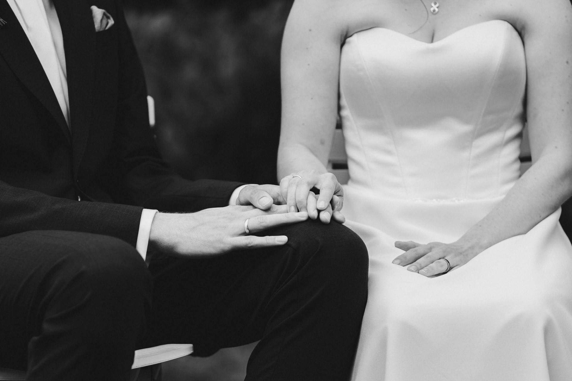 Hochzeitsfoto einer Hochzeitsreportage in der Schössersmühle in Thüringen, fotografiert vom Hochzeitsfotograf Andreas Balg, www.bilderdiesprechen.de