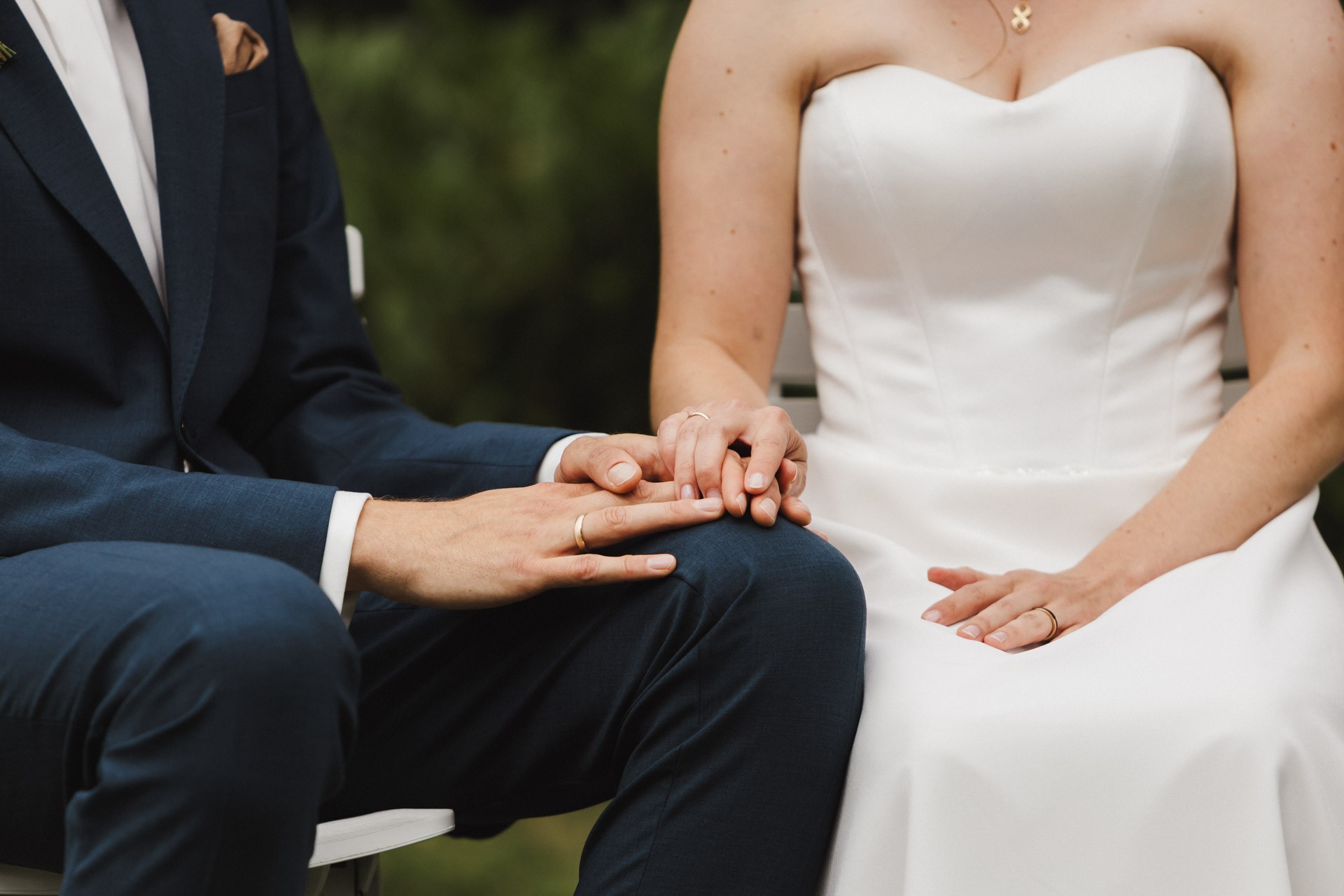 Hochzeitsfoto einer Hochzeitsreportage in der Schössersmühle in Thüringen, fotografiert vom Hochzeitsfotograf Andreas Balg, www.bilderdiesprechen.de