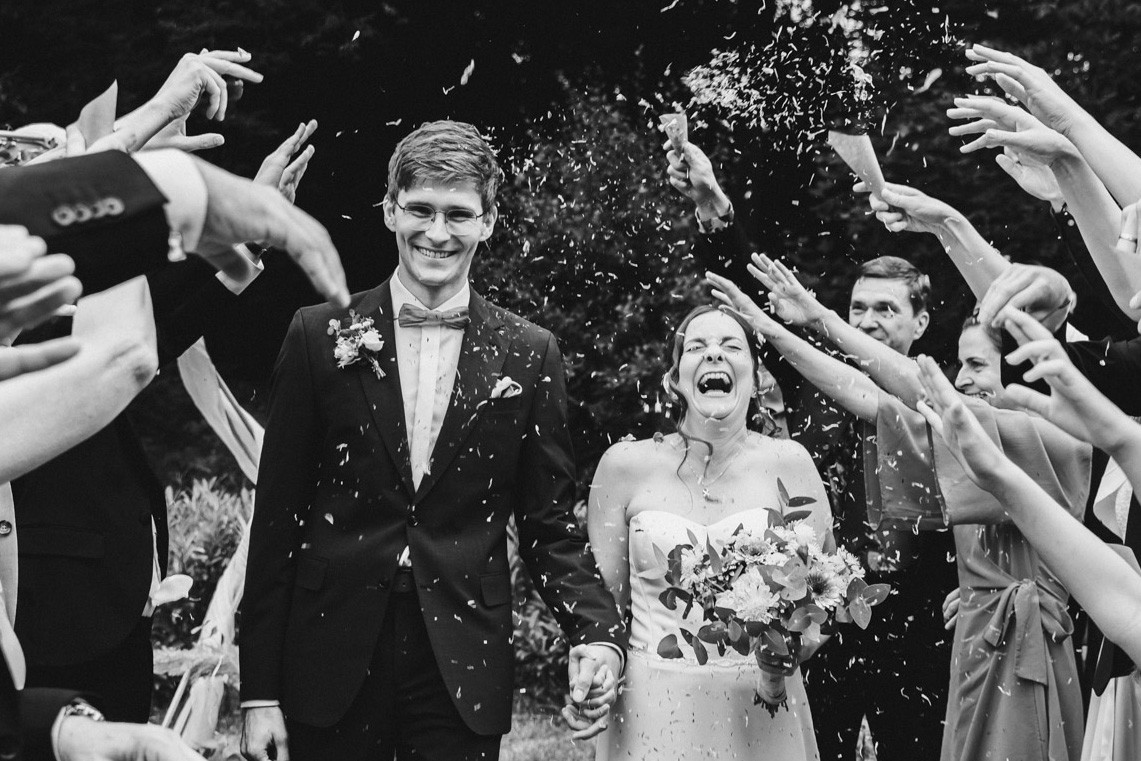 Hochzeitsfoto einer Hochzeitsreportage in der Schössersmühle in Thüringen, fotografiert vom Hochzeitsfotograf Andreas Balg, www.bilderdiesprechen.de