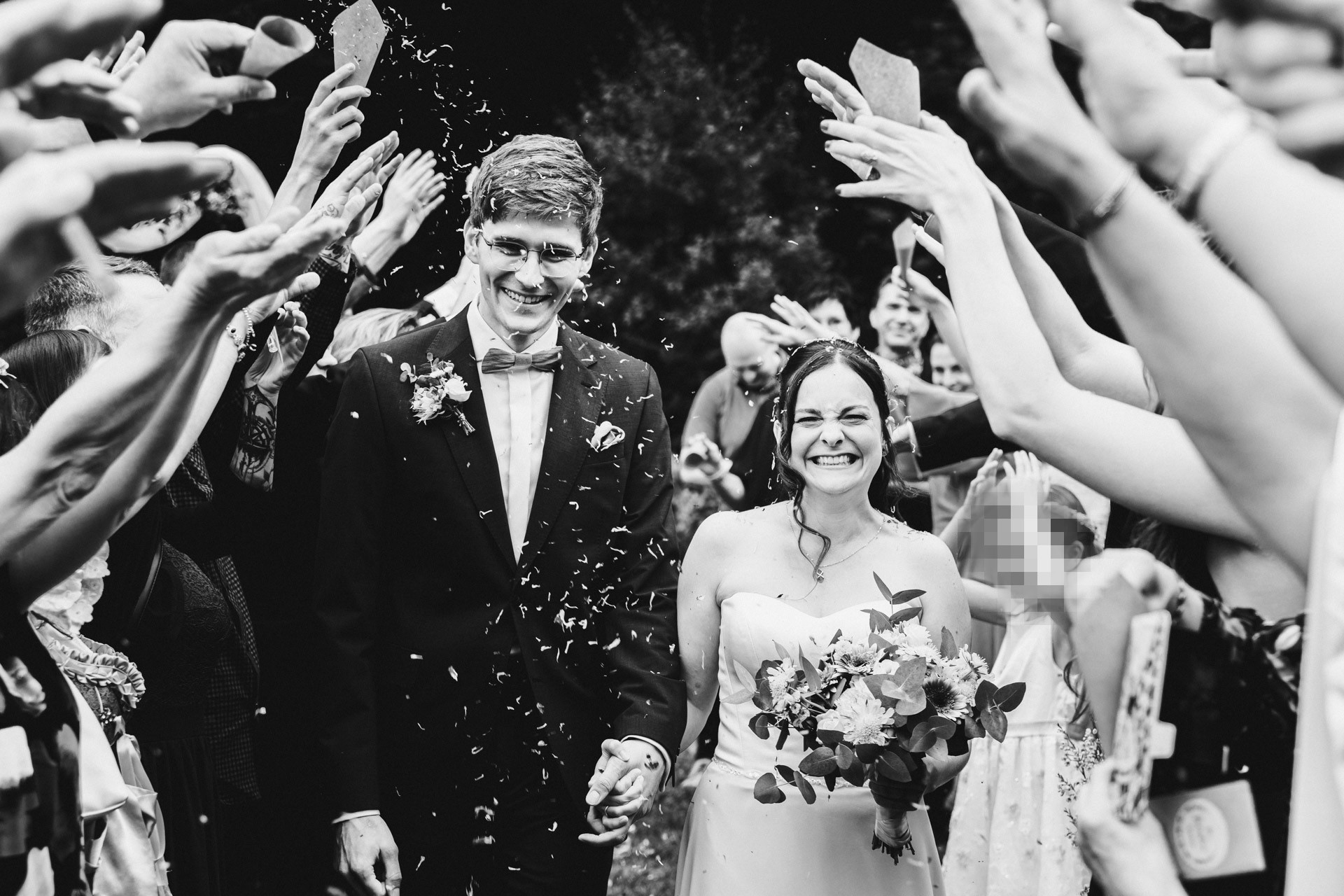 Hochzeitsfoto einer Hochzeitsreportage in der Schössersmühle in Thüringen, fotografiert vom Hochzeitsfotograf Andreas Balg, www.bilderdiesprechen.de