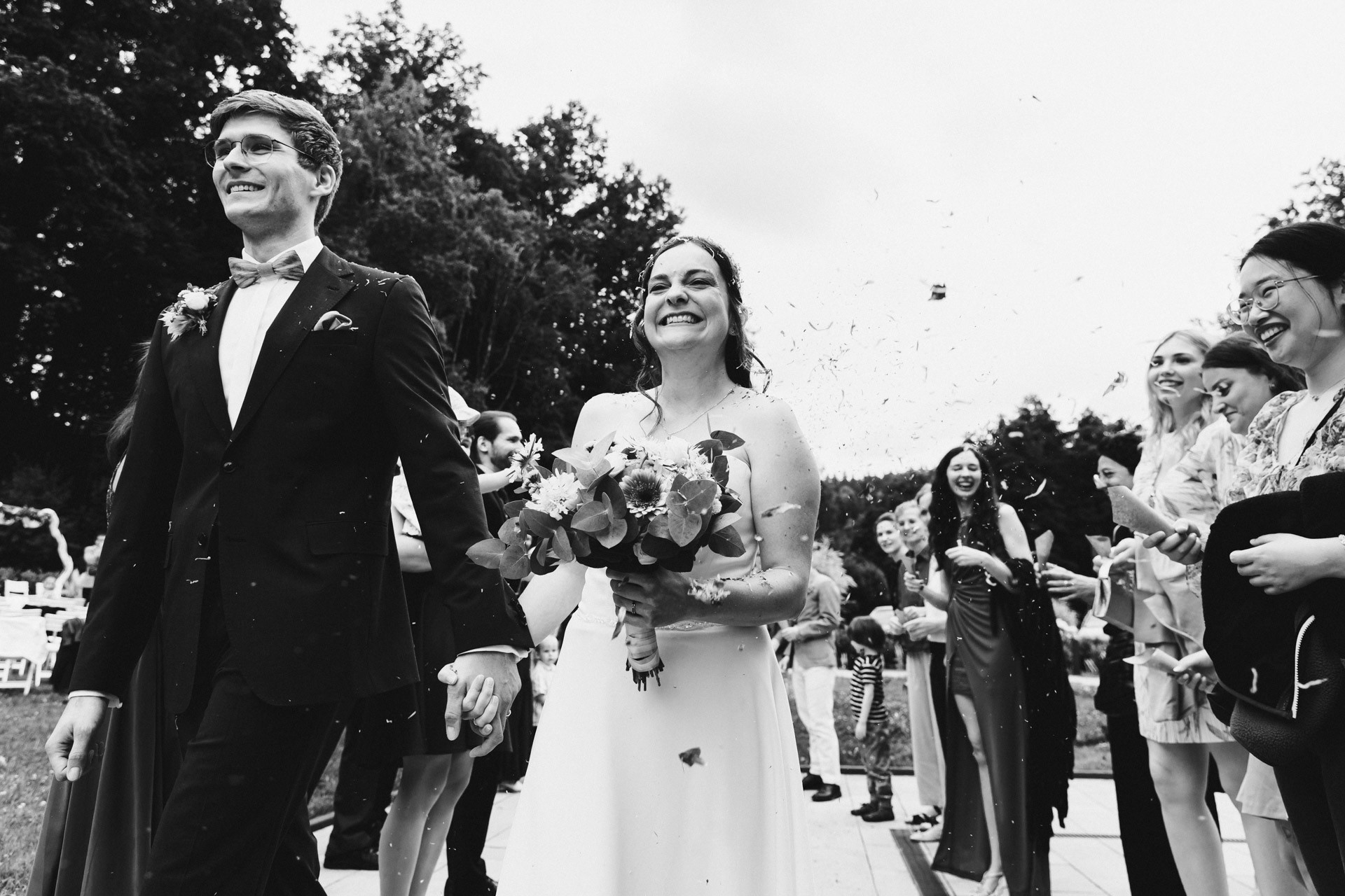 Hochzeitsfoto einer Hochzeitsreportage in der Schössersmühle in Thüringen, fotografiert vom Hochzeitsfotograf Andreas Balg, www.bilderdiesprechen.de