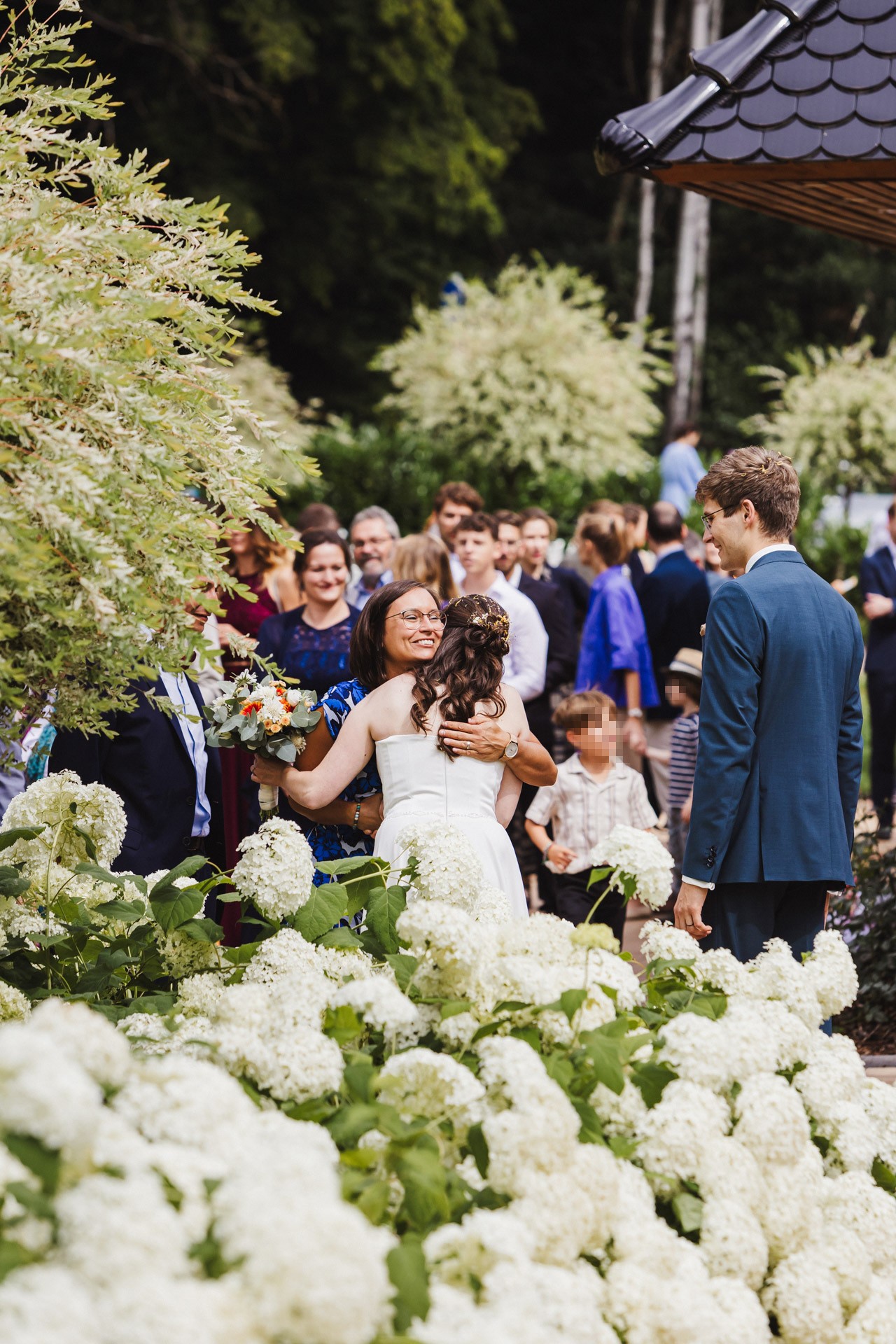 Hochzeitsfoto einer Hochzeitsreportage in der Schössersmühle in Thüringen, fotografiert vom Hochzeitsfotograf Andreas Balg, www.bilderdiesprechen.de