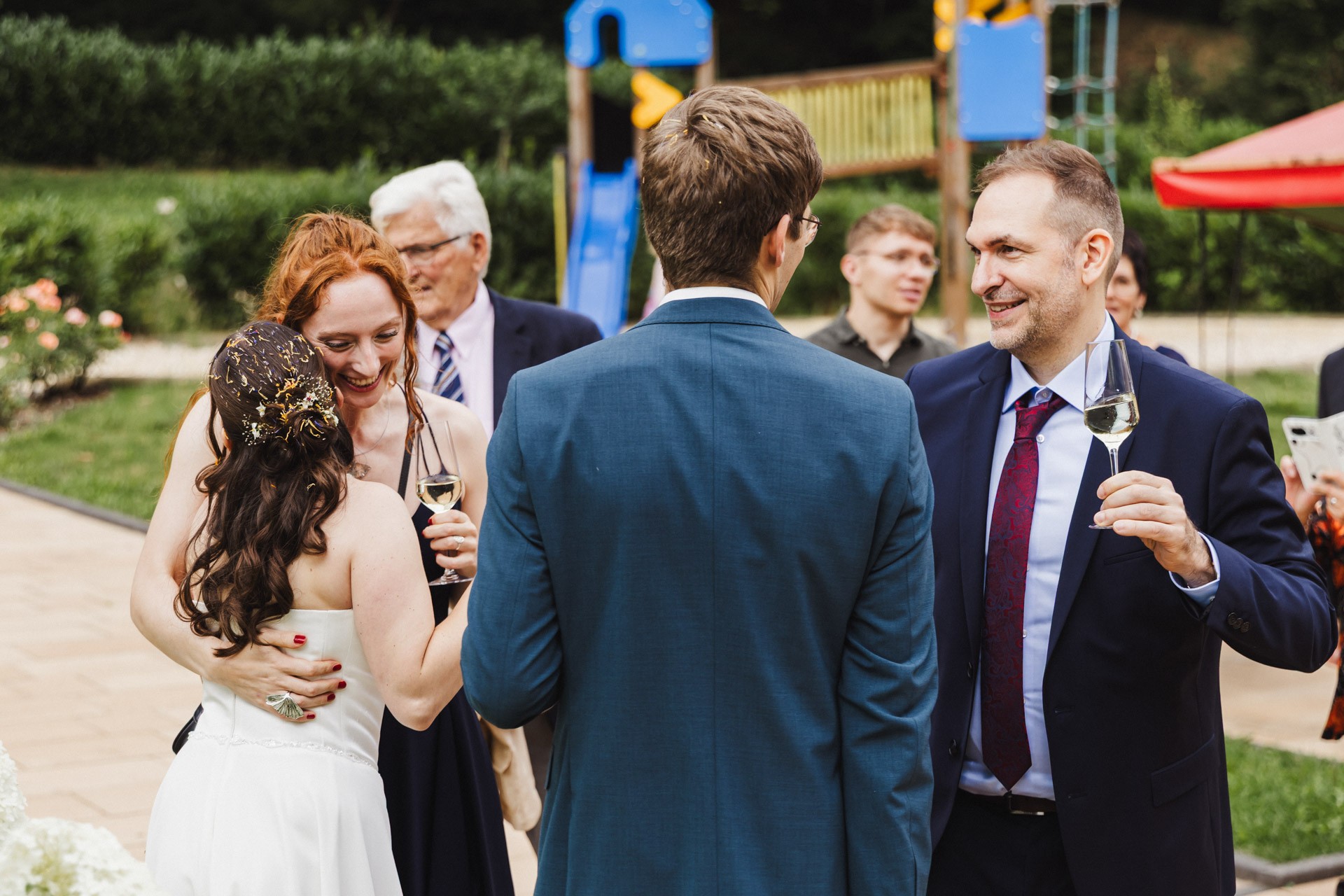 Hochzeitsfoto einer Hochzeitsreportage in der Schössersmühle in Thüringen, fotografiert vom Hochzeitsfotograf Andreas Balg, www.bilderdiesprechen.de