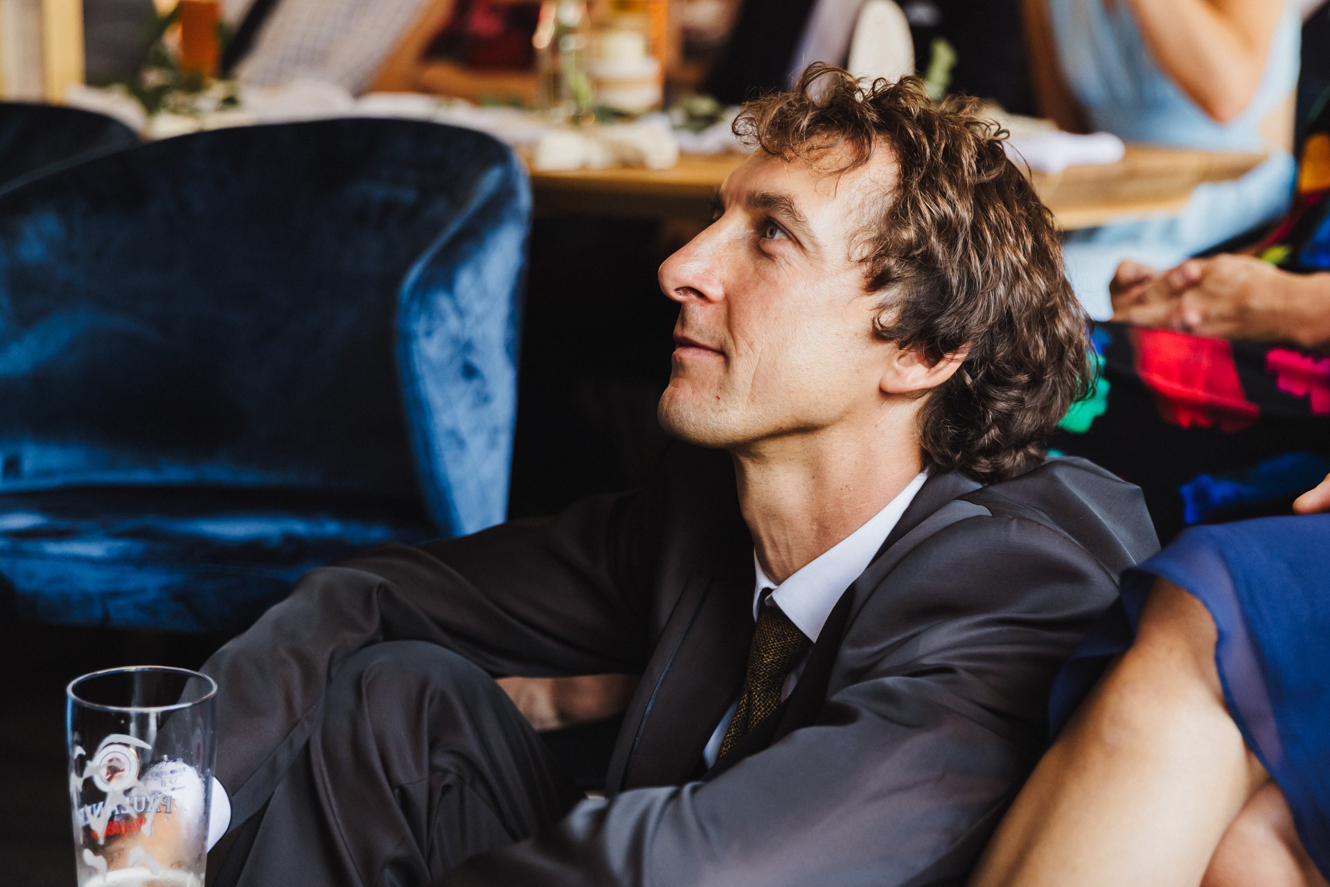 Hochzeitsfoto einer Hochzeitsreportage in der Schössersmühle in Thüringen, fotografiert vom Hochzeitsfotograf Andreas Balg, www.bilderdiesprechen.de