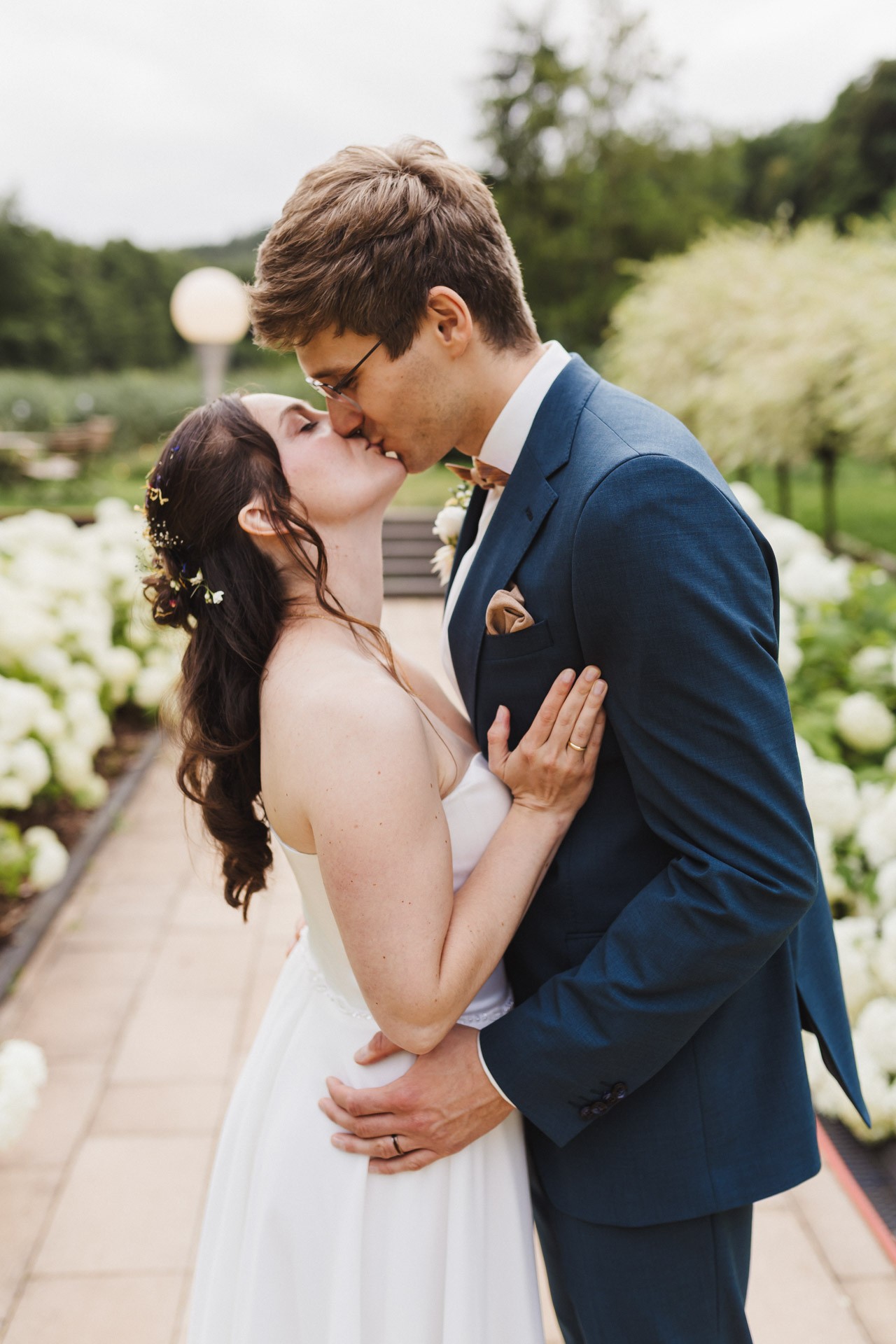 Hochzeitsfoto einer Hochzeitsreportage in der Schössersmühle in Thüringen, fotografiert vom Hochzeitsfotograf Andreas Balg, www.bilderdiesprechen.de