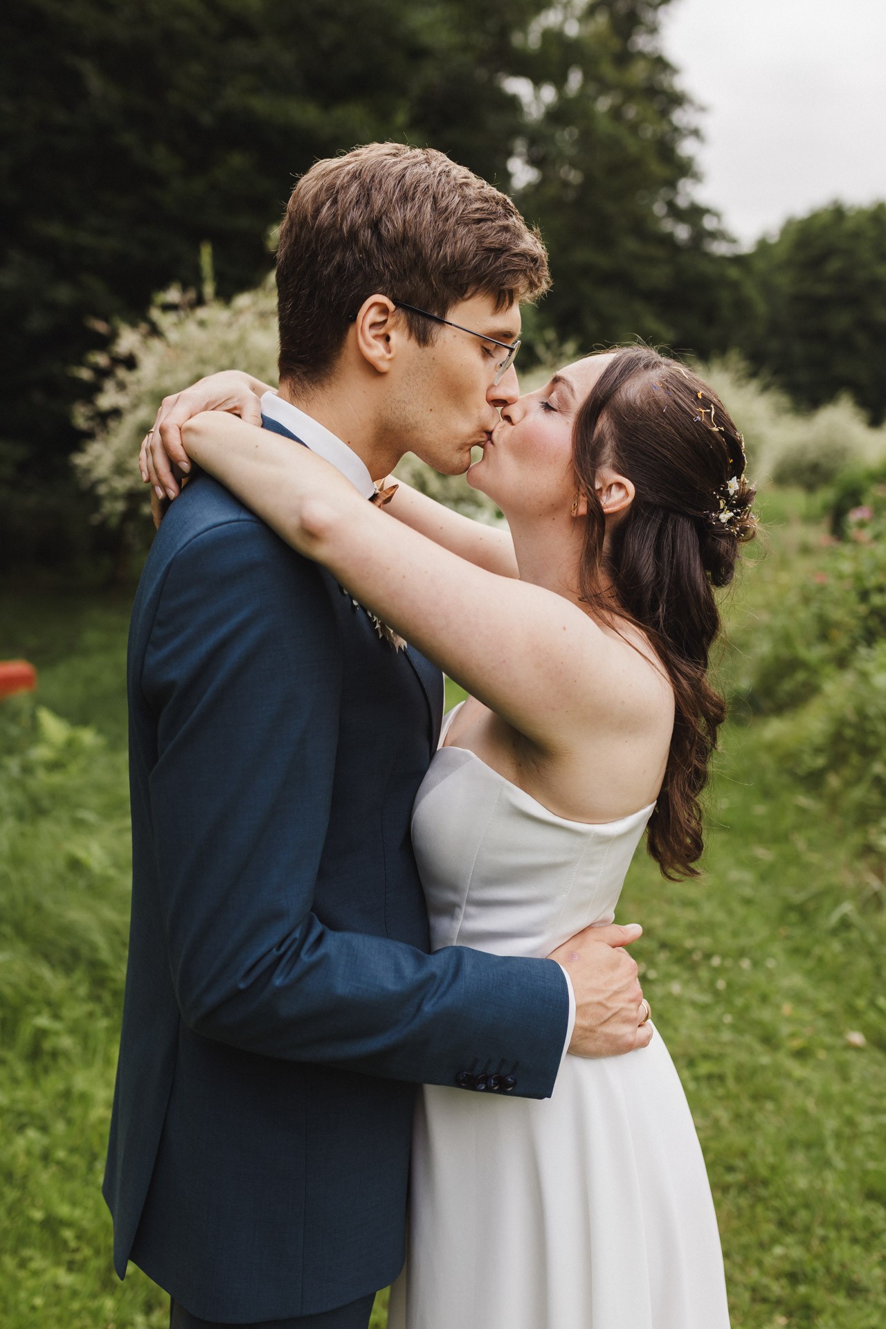 Hochzeitsfoto einer Hochzeitsreportage in der Schössersmühle in Thüringen, fotografiert vom Hochzeitsfotograf Andreas Balg, www.bilderdiesprechen.de