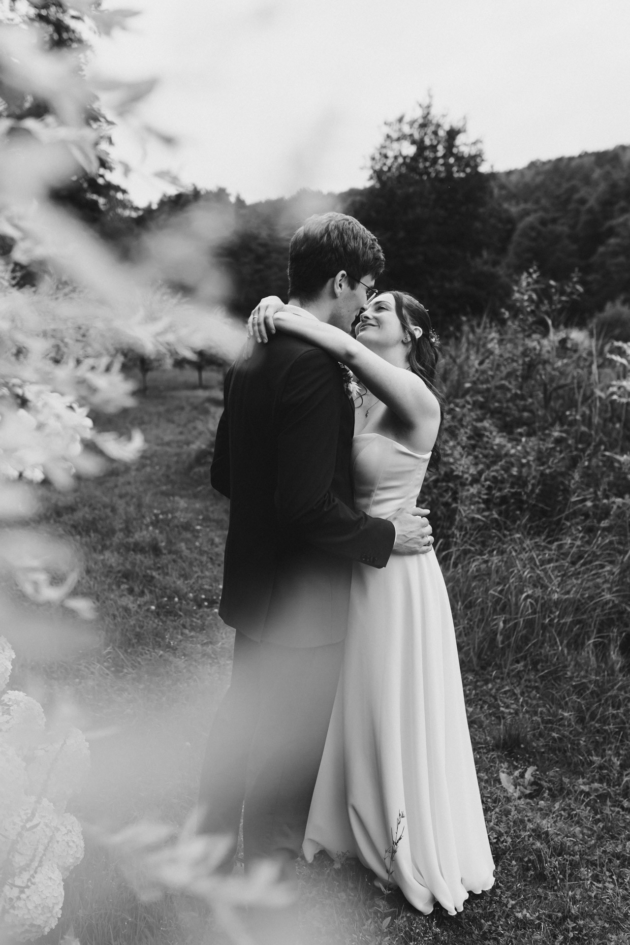 Hochzeitsfoto einer Hochzeitsreportage in der Schössersmühle in Thüringen, fotografiert vom Hochzeitsfotograf Andreas Balg, www.bilderdiesprechen.de