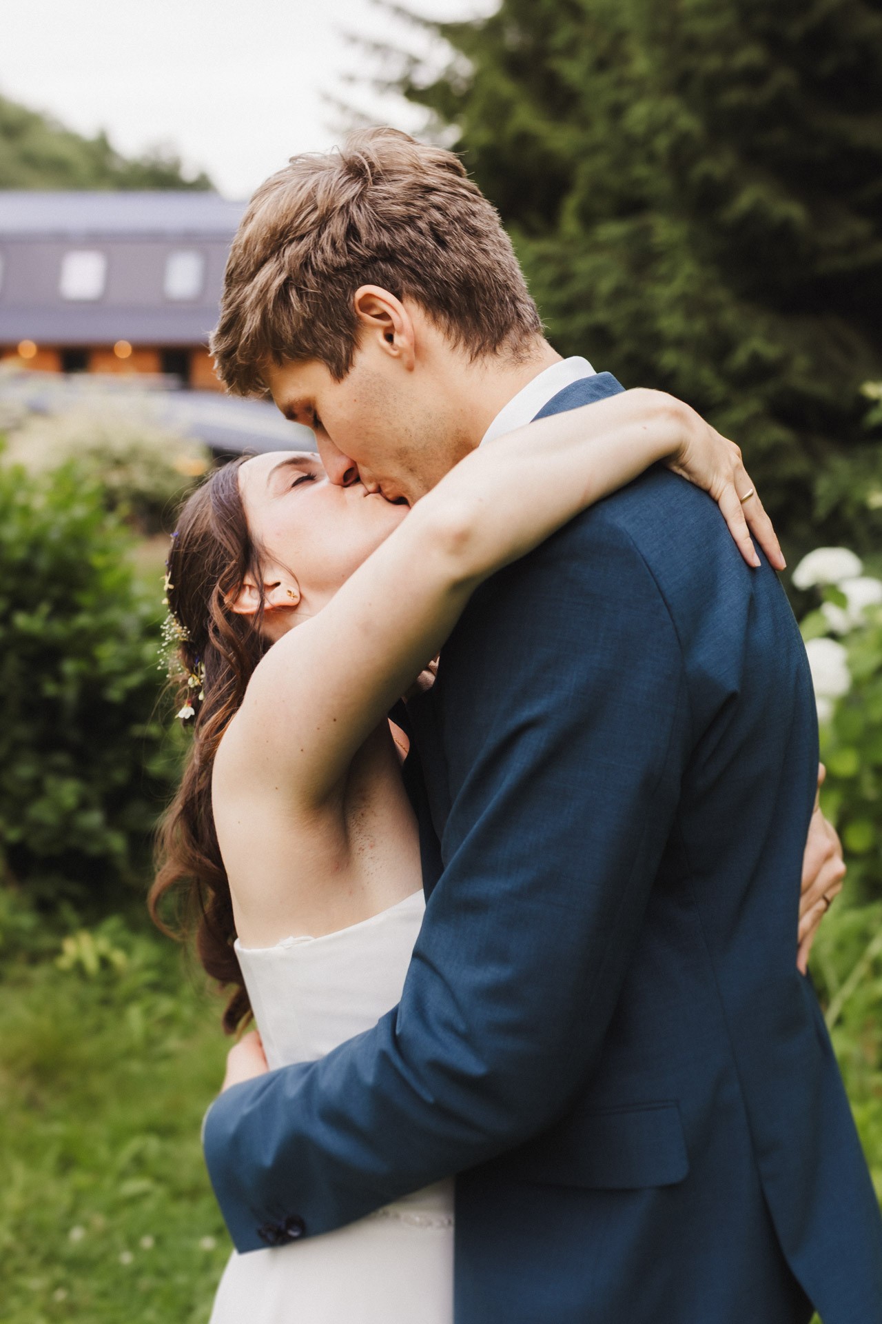 Hochzeitsfoto einer Hochzeitsreportage in der Schössersmühle in Thüringen, fotografiert vom Hochzeitsfotograf Andreas Balg, www.bilderdiesprechen.de