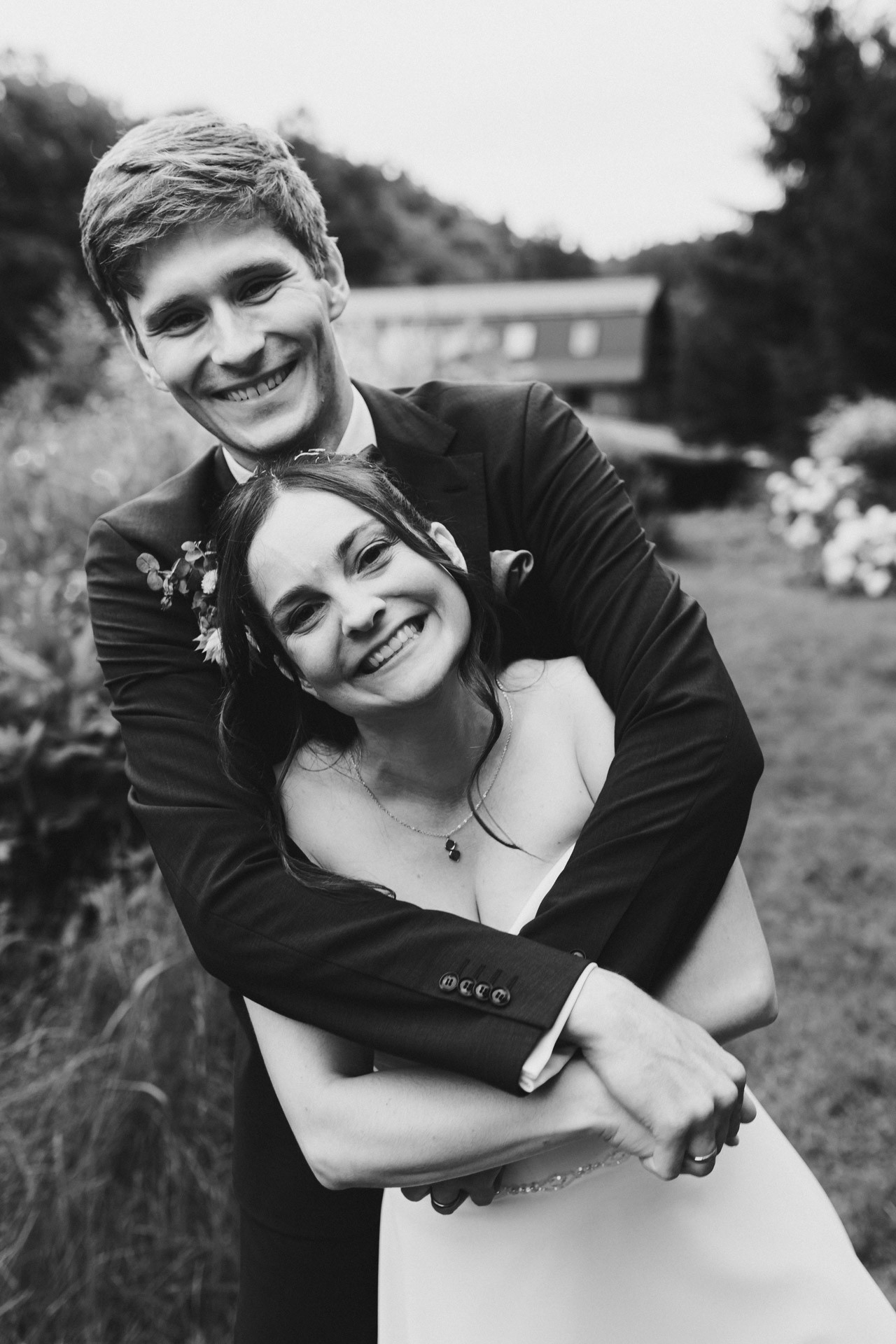 Hochzeitsfoto einer Hochzeitsreportage in der Schössersmühle in Thüringen, fotografiert vom Hochzeitsfotograf Andreas Balg, www.bilderdiesprechen.de