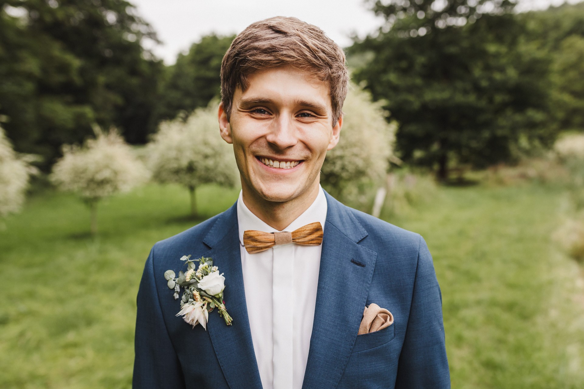 Hochzeitsfoto einer Hochzeitsreportage in der Schössersmühle in Thüringen, fotografiert vom Hochzeitsfotograf Andreas Balg, www.bilderdiesprechen.de