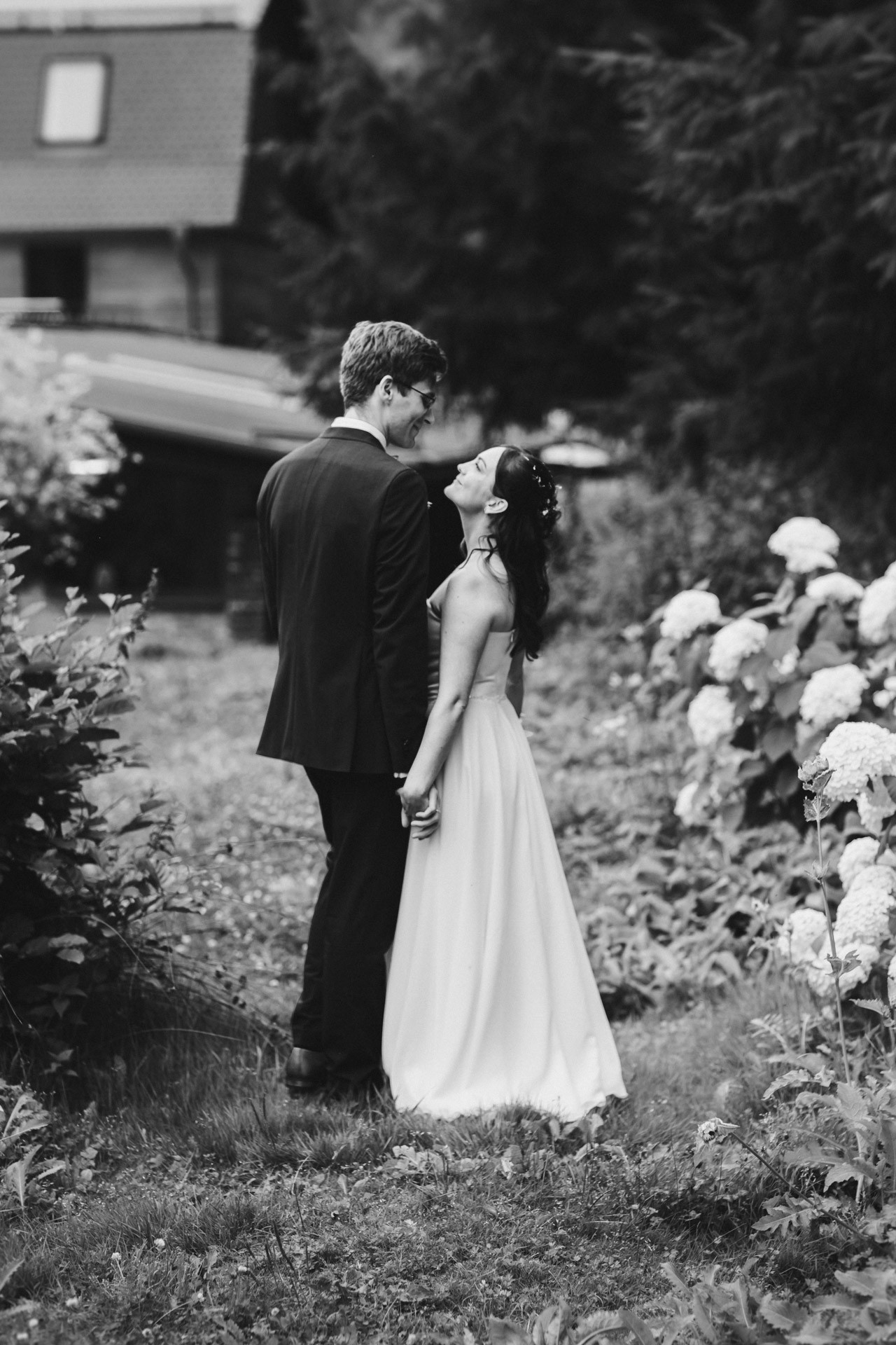 Hochzeitsfoto einer Hochzeitsreportage in der Schössersmühle in Thüringen, fotografiert vom Hochzeitsfotograf Andreas Balg, www.bilderdiesprechen.de