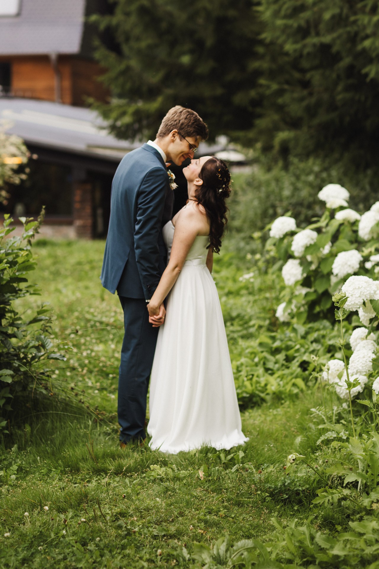 Hochzeitsfoto einer Hochzeitsreportage in der Schössersmühle in Thüringen, fotografiert vom Hochzeitsfotograf Andreas Balg, www.bilderdiesprechen.de