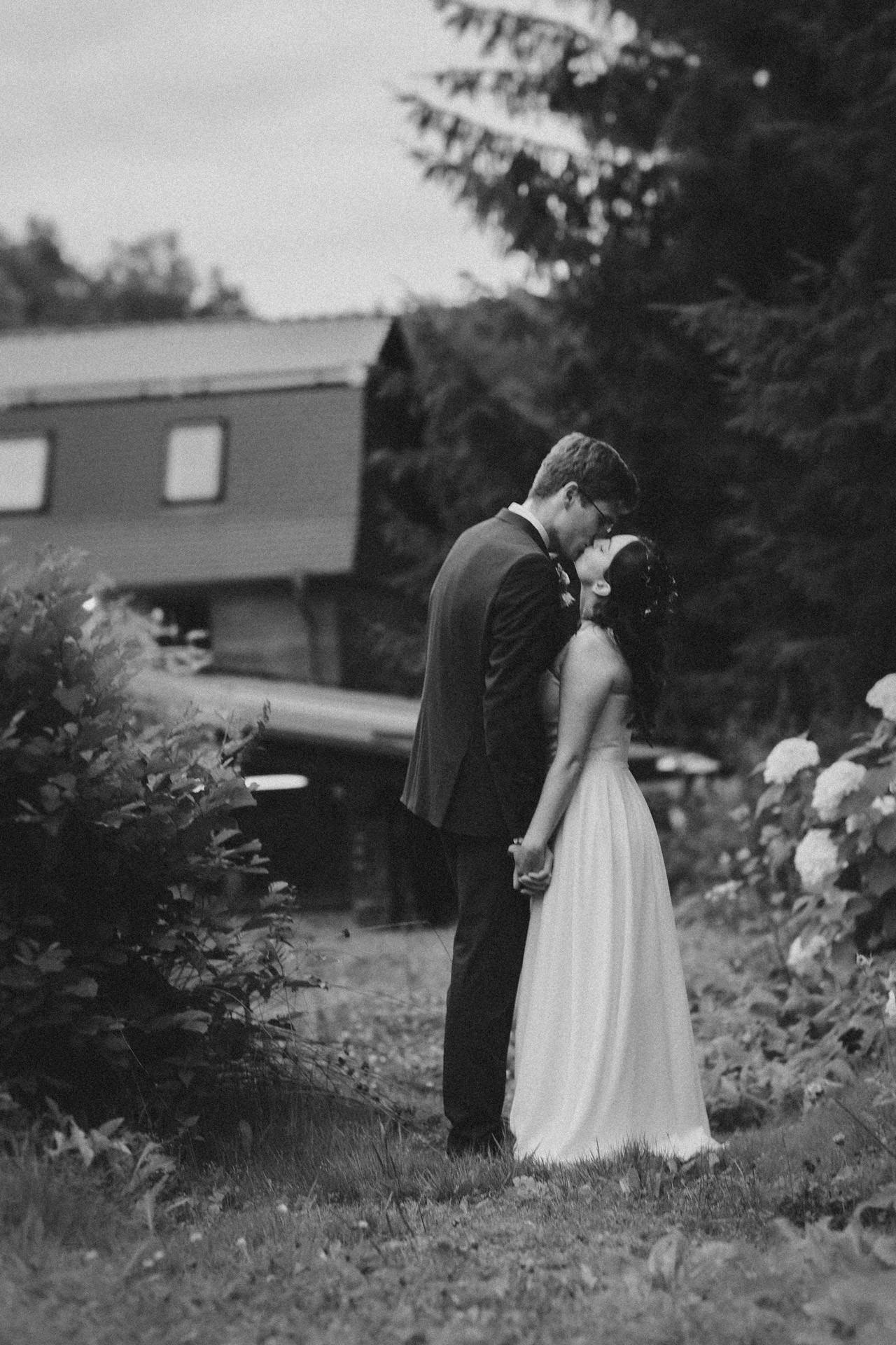 Hochzeitsfoto einer Hochzeitsreportage in der Schössersmühle in Thüringen, fotografiert vom Hochzeitsfotograf Andreas Balg, www.bilderdiesprechen.de