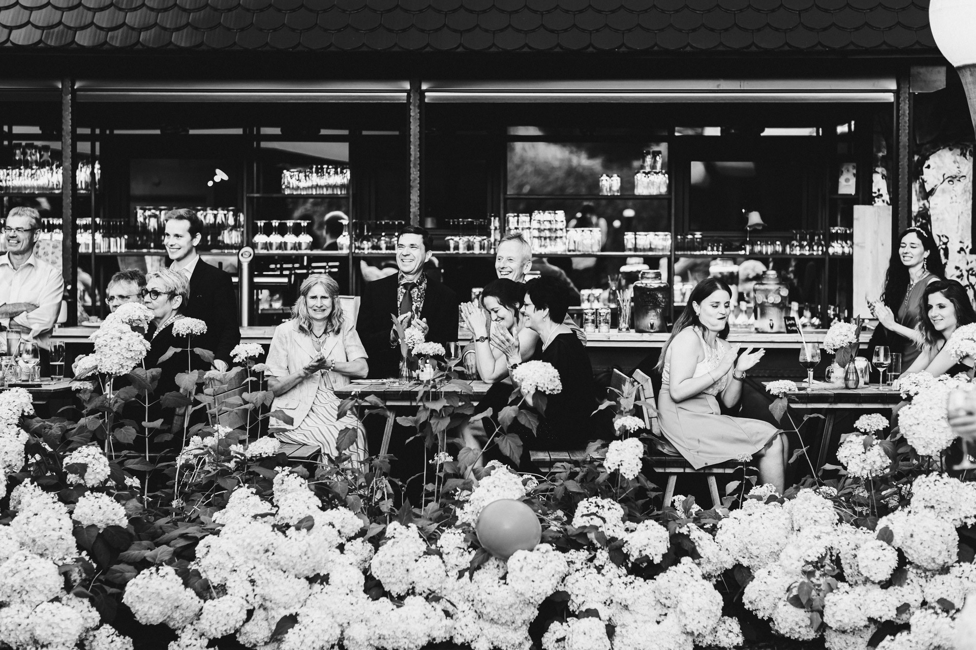 Hochzeitsfoto einer Hochzeitsreportage in der Schössersmühle in Thüringen, fotografiert vom Hochzeitsfotograf Andreas Balg, www.bilderdiesprechen.de