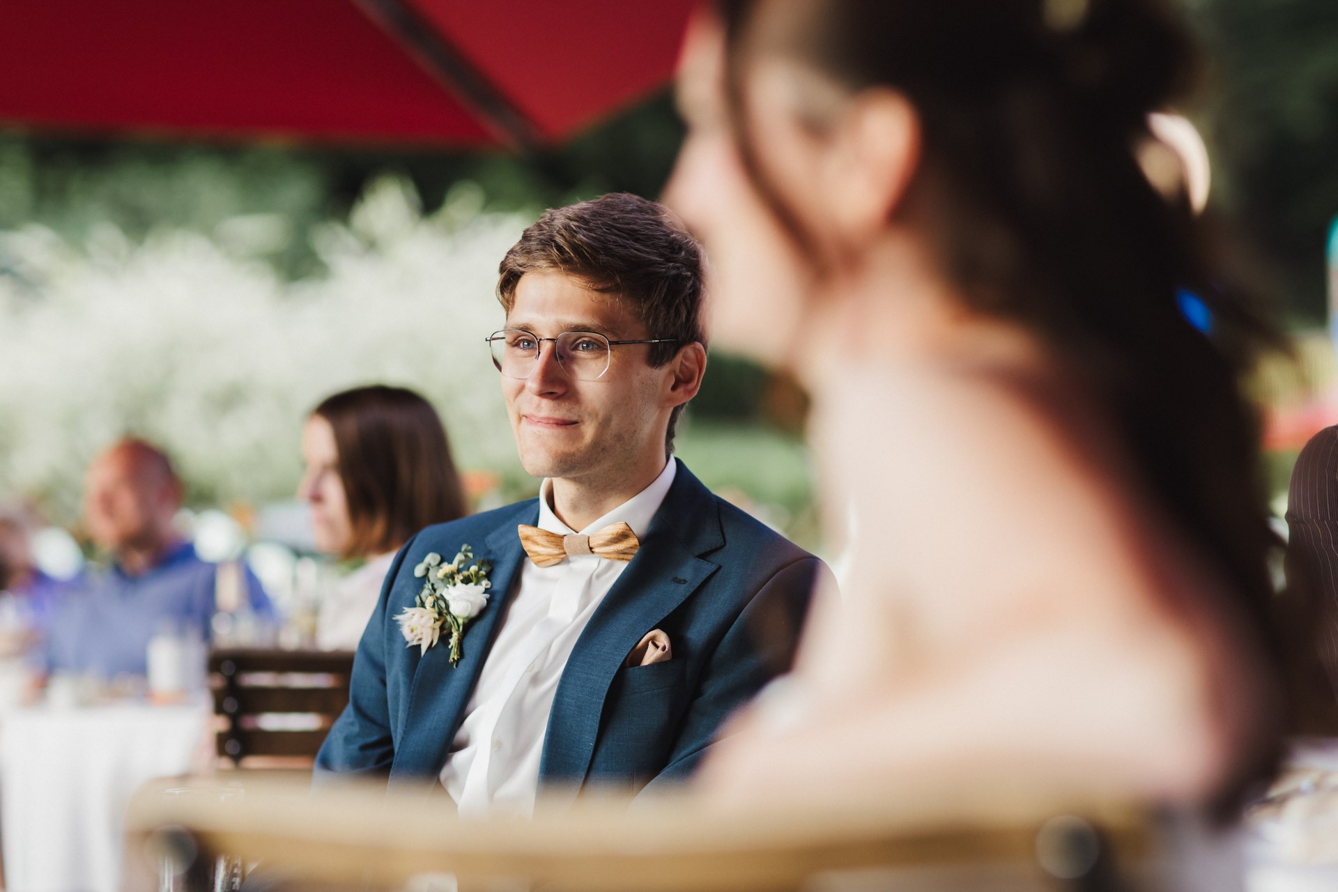 Hochzeitsfoto einer Hochzeitsreportage in der Schössersmühle in Thüringen, fotografiert vom Hochzeitsfotograf Andreas Balg, www.bilderdiesprechen.de