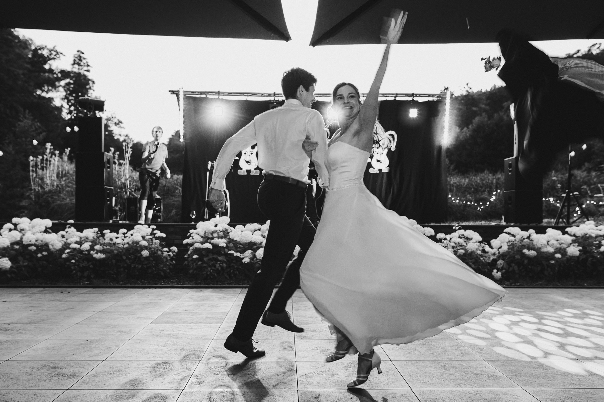 Hochzeitsfoto einer Hochzeitsreportage in der Schössersmühle in Thüringen, fotografiert vom Hochzeitsfotograf Andreas Balg, www.bilderdiesprechen.de