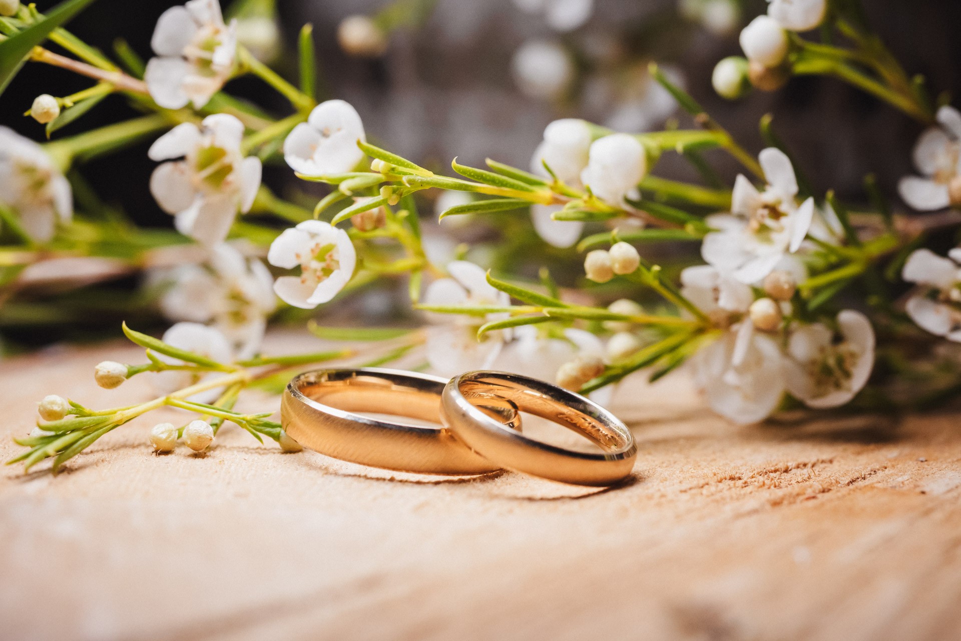 Hochzeitsfoto einer Hochzeitsreportage in der Schössersmühle in Thüringen, fotografiert vom Hochzeitsfotograf Andreas Balg, www.bilderdiesprechen.de