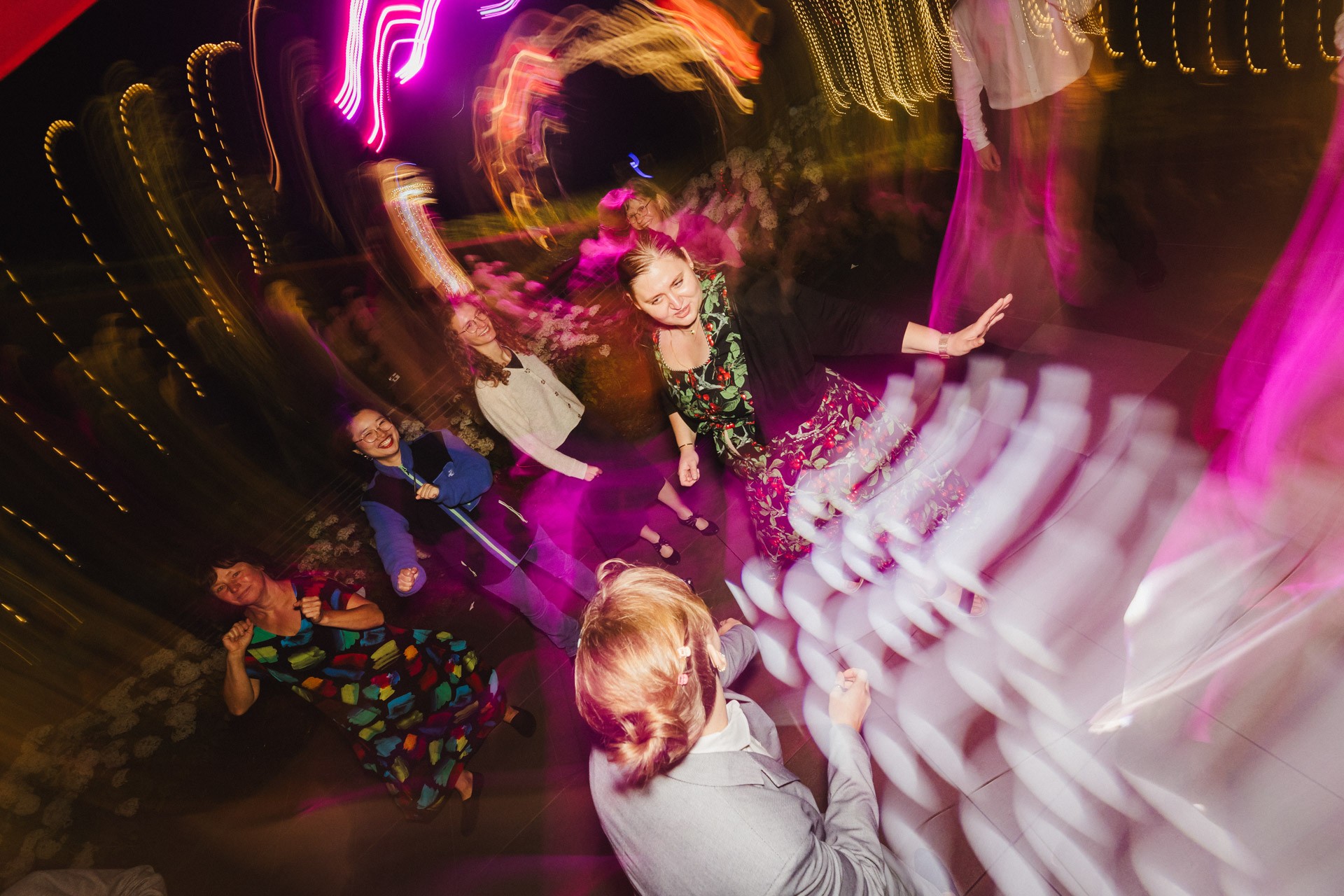 Hochzeitsfoto einer Hochzeitsreportage in der Schössersmühle in Thüringen, fotografiert vom Hochzeitsfotograf Andreas Balg, www.bilderdiesprechen.de