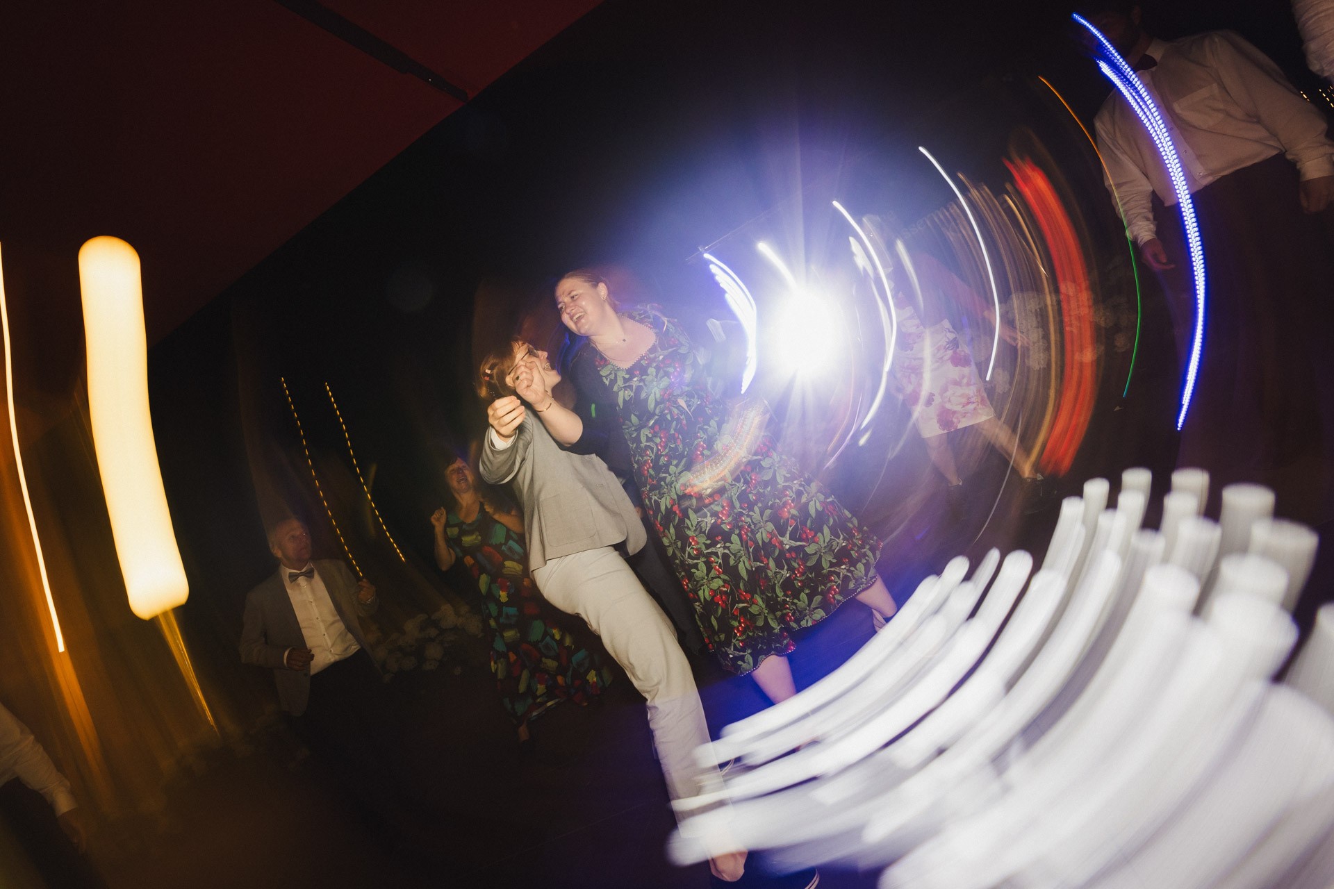 Hochzeitsfoto einer Hochzeitsreportage in der Schössersmühle in Thüringen, fotografiert vom Hochzeitsfotograf Andreas Balg, www.bilderdiesprechen.de