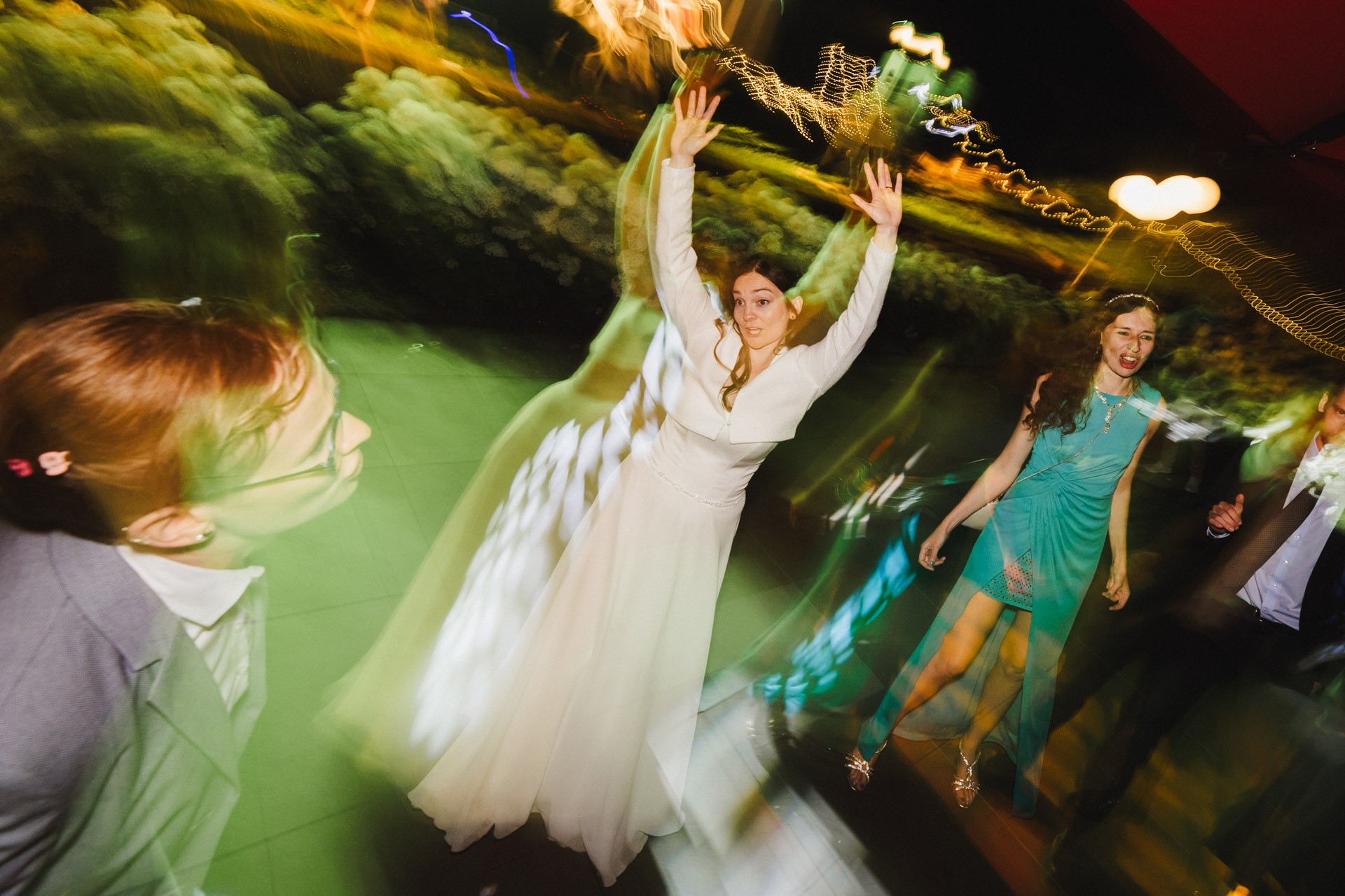 Hochzeitsfoto einer Hochzeitsreportage in der Schössersmühle in Thüringen, fotografiert vom Hochzeitsfotograf Andreas Balg, www.bilderdiesprechen.de