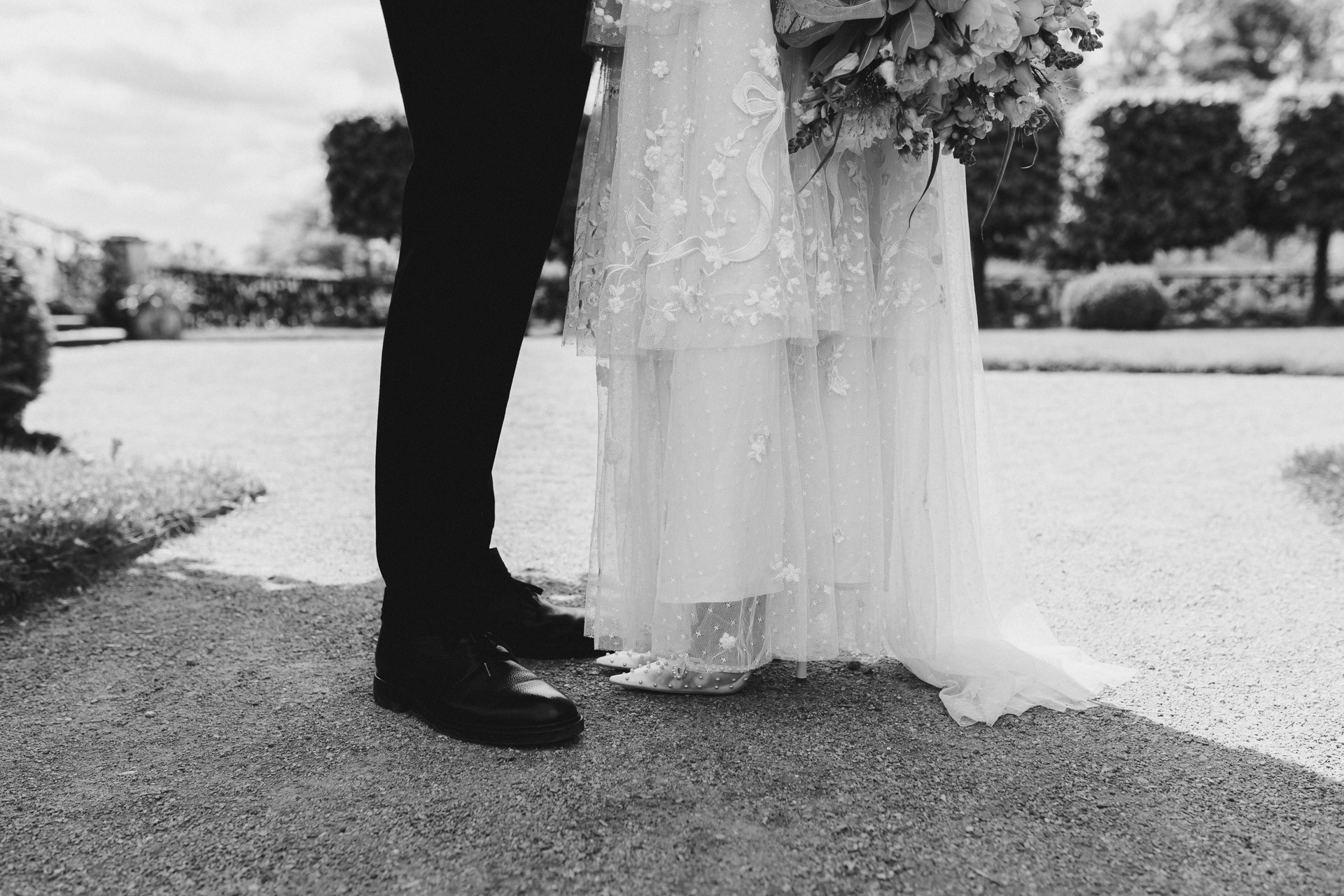 Authentisches und elegantes Brautpaar-Shooting im Park der Dornburger Schlösser, Thüringen