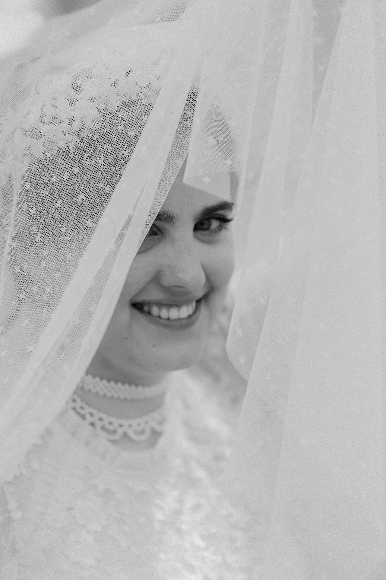 Authentisches und elegantes Brautpaar-Shooting im Park der Dornburger Schlösser, Thüringen