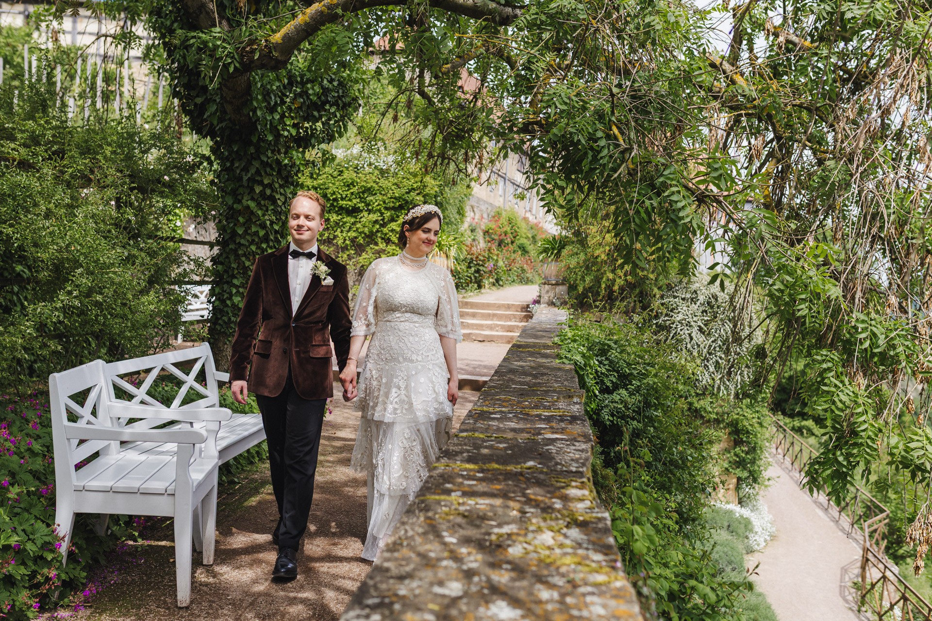 Authentisches und elegantes Brautpaar-Shooting im Park der Dornburger Schlösser, Thüringen
